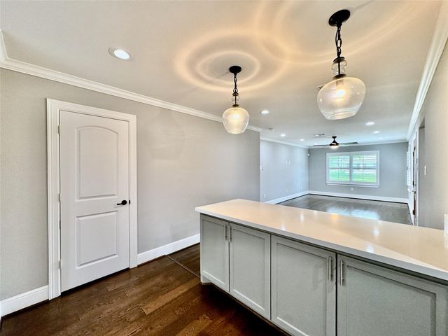 7743 Meadville Street, Houston, TX 77061