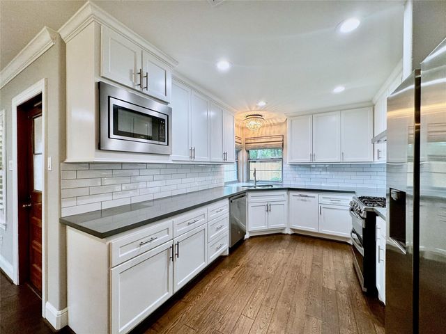 7743 Meadville Street, Houston, TX 77061