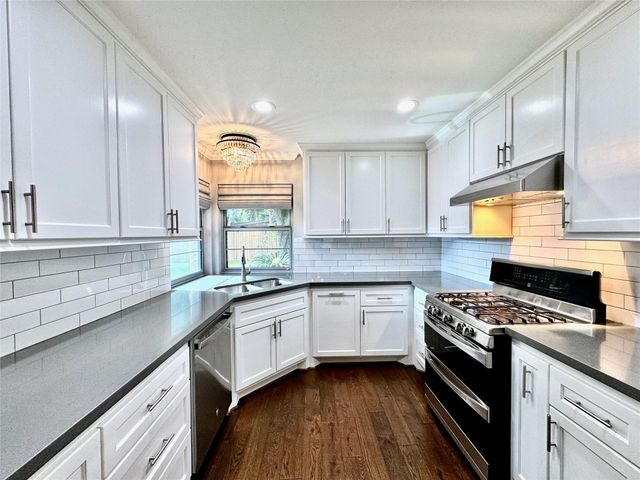 7743 Meadville Street, Houston, TX 77061