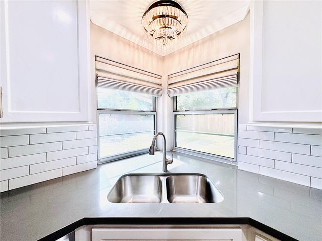 7743 Meadville Street, Houston, TX 77061