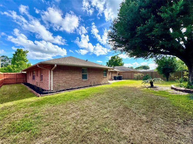 7743 Meadville Street, Houston, TX 77061