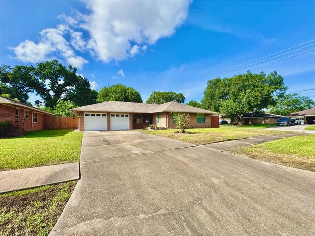 7743 Meadville Street, Houston, TX 77061