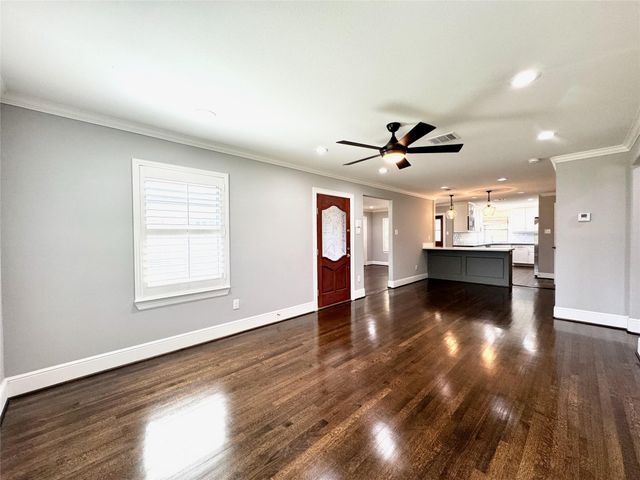 7743 Meadville Street, Houston, TX 77061
