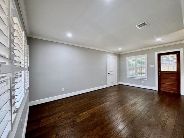 7743 Meadville Street, Houston, TX 77061
