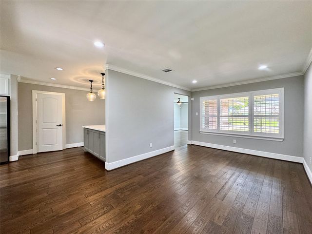 7743 Meadville Street, Houston, TX 77061