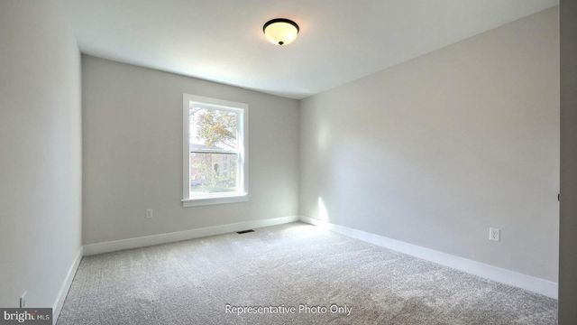 127 SOUTH MOUNTAIN DR, Carlisle, PA 17013
