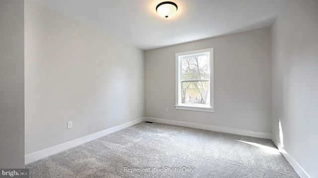 127 SOUTH MOUNTAIN DR, Carlisle, PA 17013