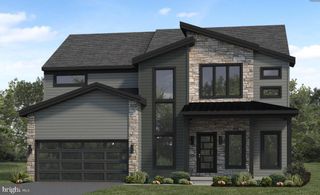 127 SOUTH MOUNTAIN DR, Carlisle, PA 17013