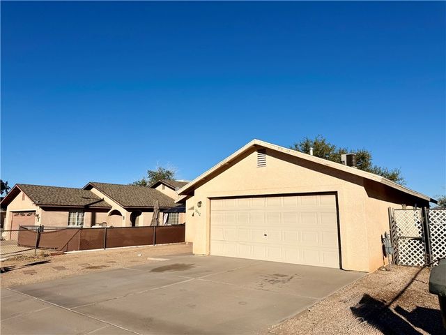 3632 N Roosevelt Street, Kingman, AZ 86409