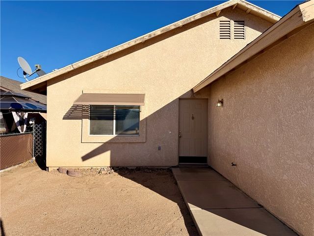3632 N Roosevelt Street, Kingman, AZ 86409