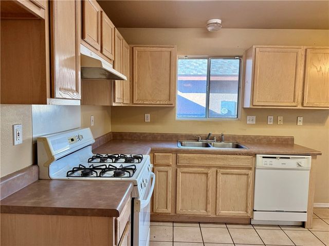 3632 N Roosevelt Street, Kingman, AZ 86409