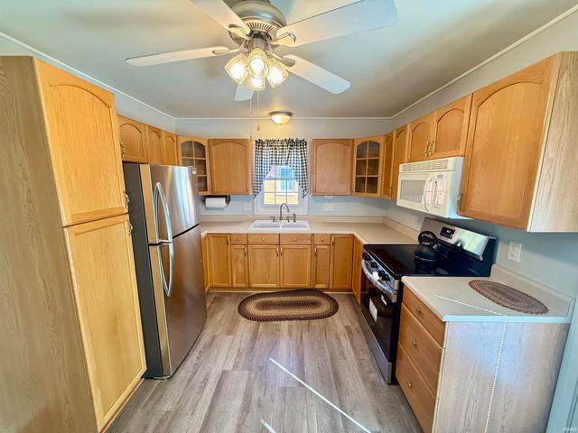 1313 N Saint James Boulevard, Evansville, IN 47711