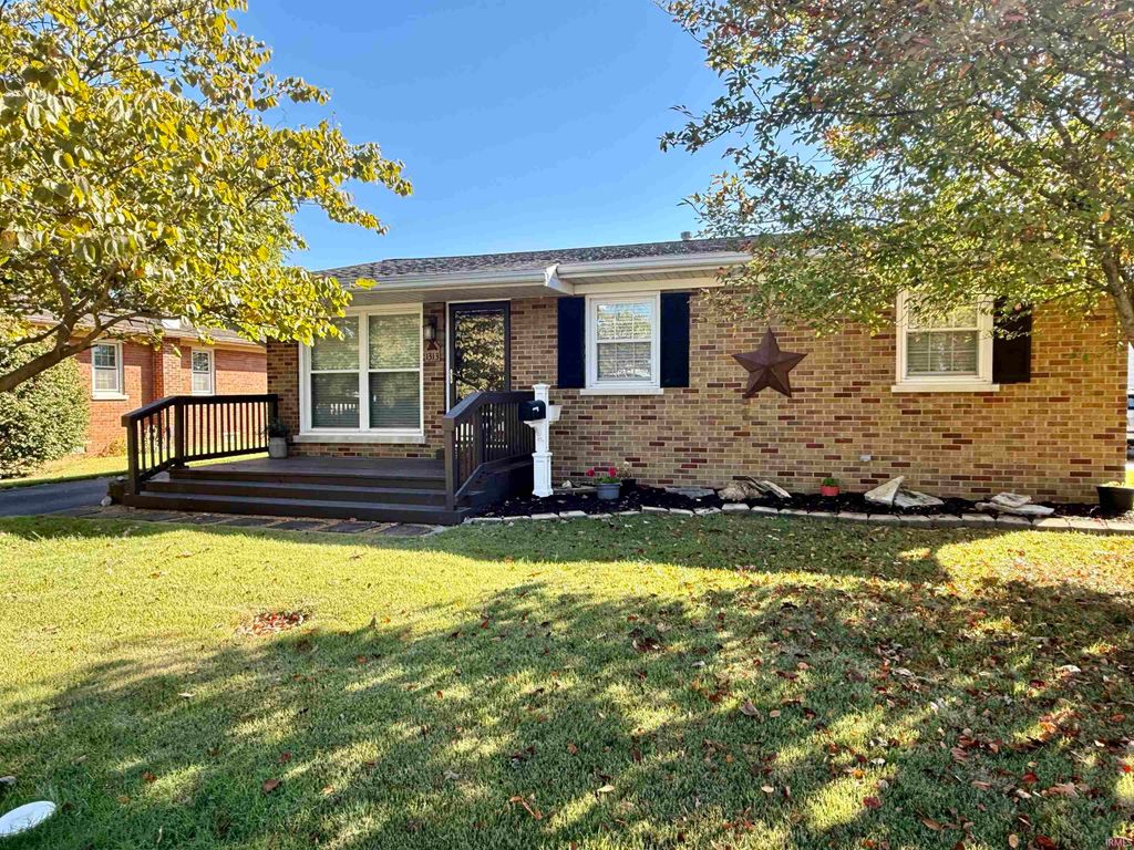 1313 N Saint James Boulevard, Evansville, IN 47711