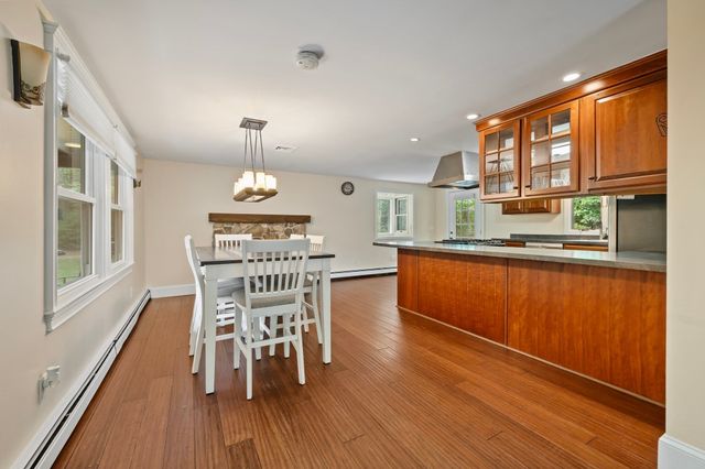 89 Ring Rd, Plympton, MA 02367