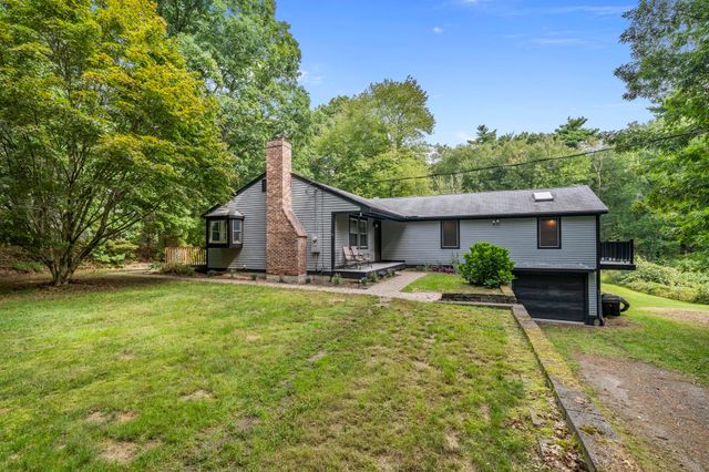 89 Ring Rd, Plympton, MA 02367