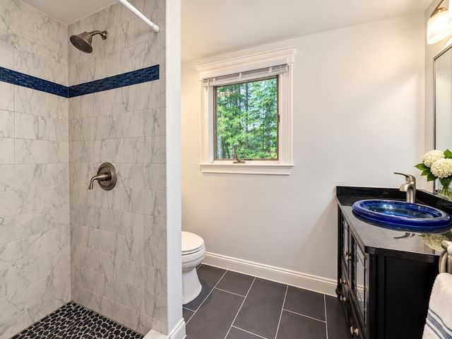 89 Ring Rd, Plympton, MA 02367