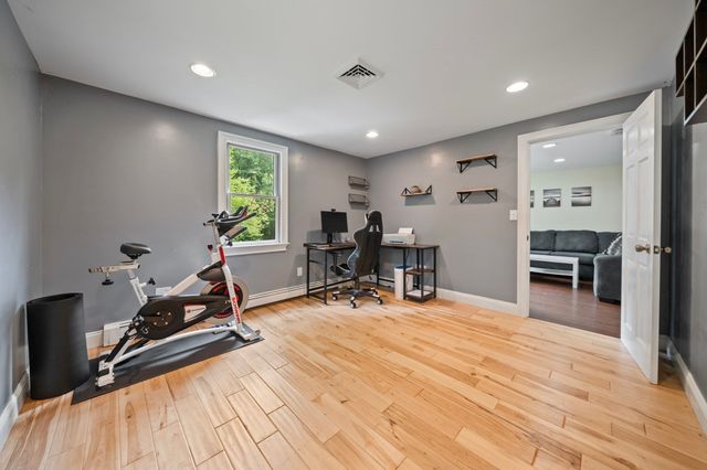 89 Ring Rd, Plympton, MA 02367