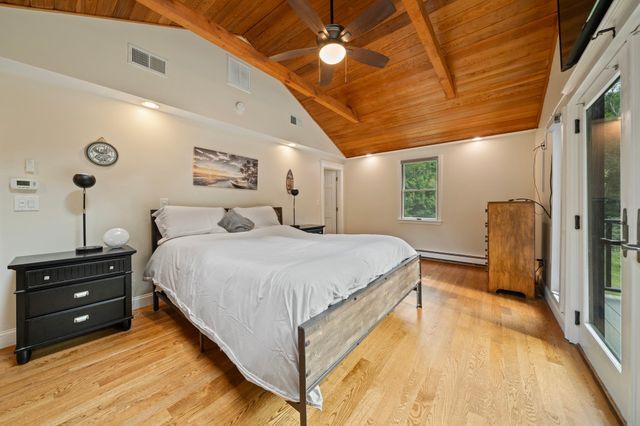 89 Ring Rd, Plympton, MA 02367