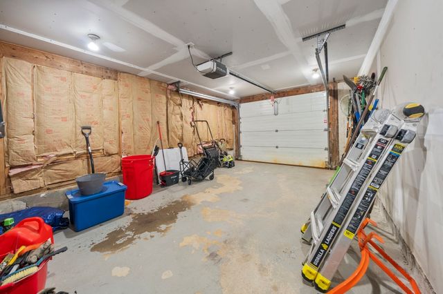 89 Ring Rd, Plympton, MA 02367