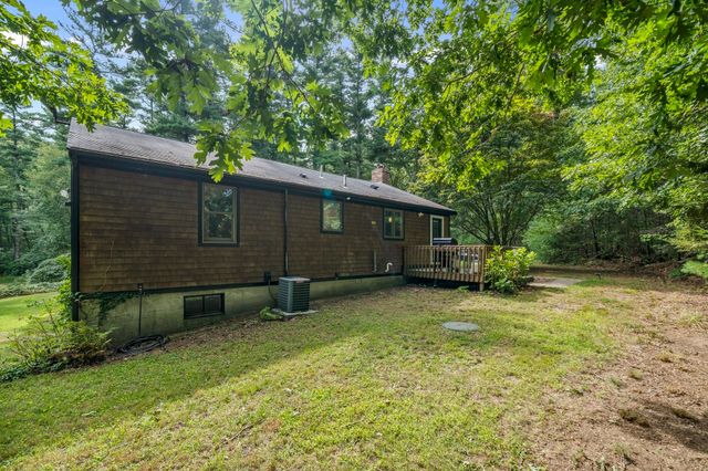 89 Ring Rd, Plympton, MA 02367