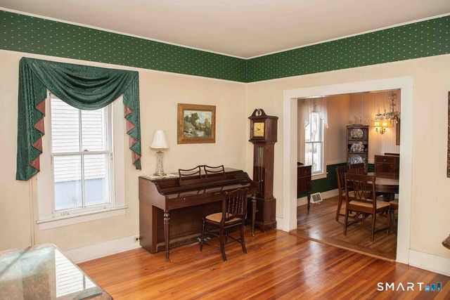 38 Greenwood Street, New Britain, CT 06051