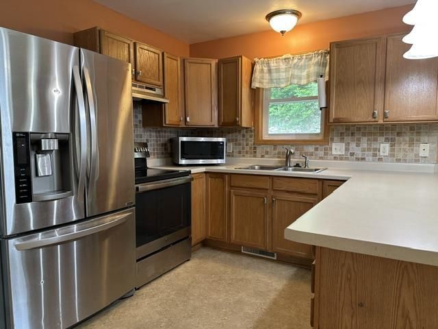 712 Williams Street, Janesville, WI 53545