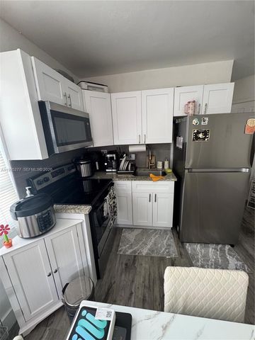 10245 SW 37th Ter B, Miami, FL 33165