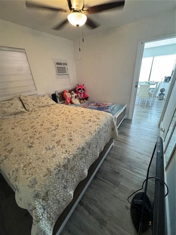 10245 SW 37th Ter B, Miami, FL 33165