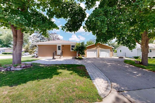 923 Gail Place, Fort Atkinson, WI 53538