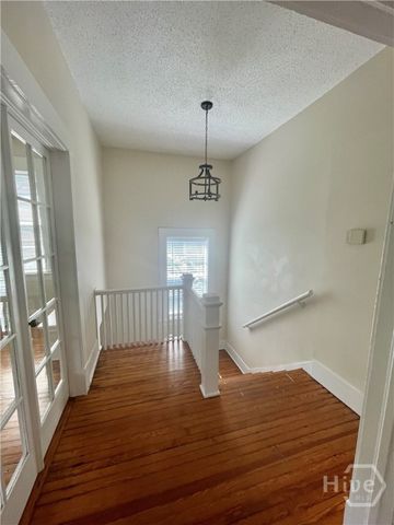 515 E Duffy Street, Savannah, GA 31401