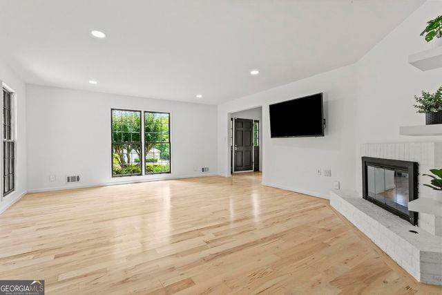1189 Forest Brook Court, Marietta, GA 30068