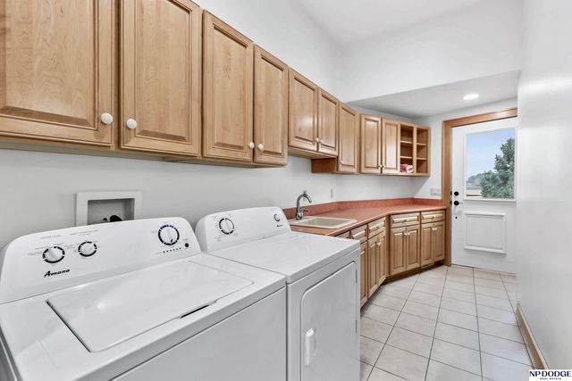 28001 Heron Circle, Valley, NE 68064
