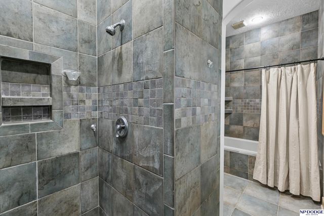 28001 Heron Circle, Valley, NE 68064