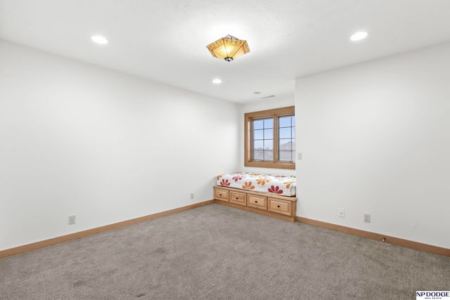 28001 Heron Circle, Valley, NE 68064