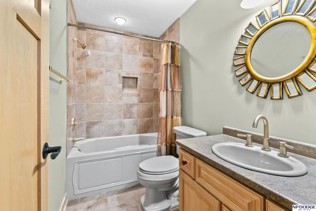 28001 Heron Circle, Valley, NE 68064