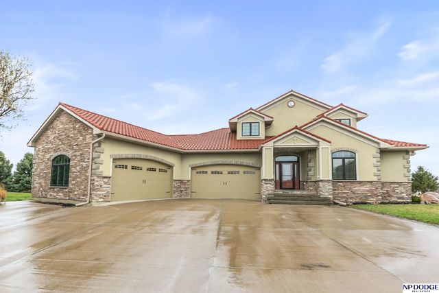 28001 Heron Circle, Valley, NE 68064