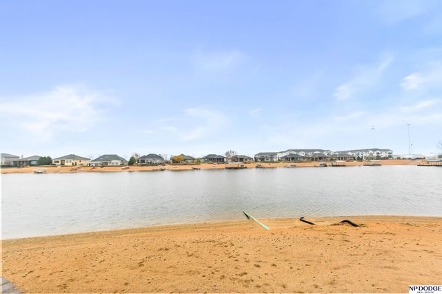 28001 Heron Circle, Valley, NE 68064
