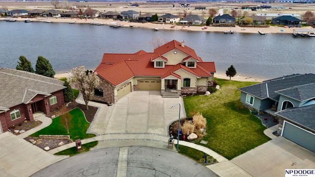 28001 Heron Circle, Valley, NE 68064