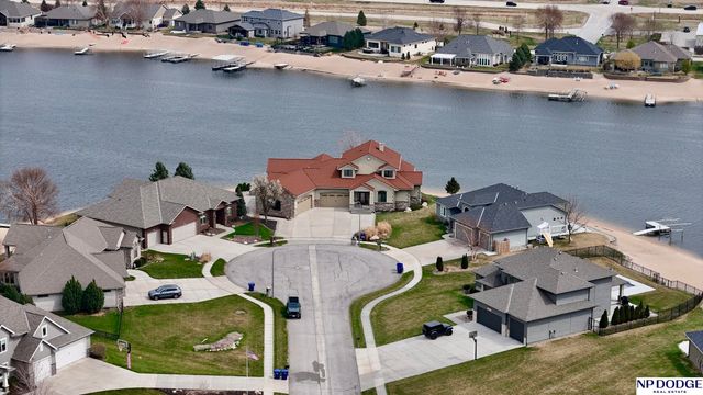28001 Heron Circle, Valley, NE 68064