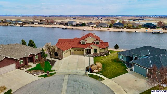 28001 Heron Circle, Valley, NE 68064