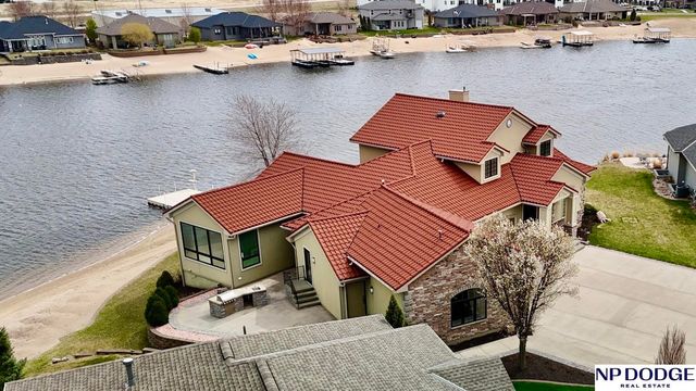 28001 Heron Circle, Valley, NE 68064