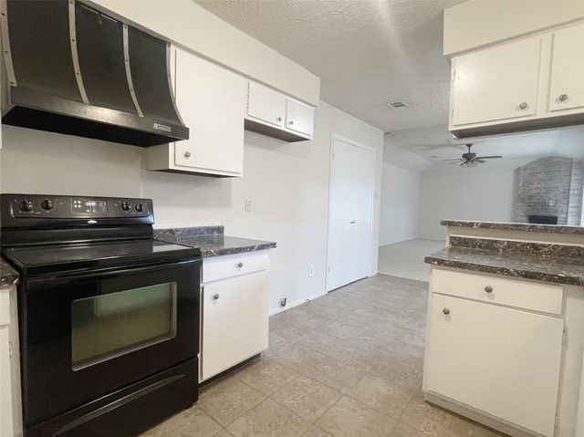 19010 Kemble Road, Humble, TX 77346