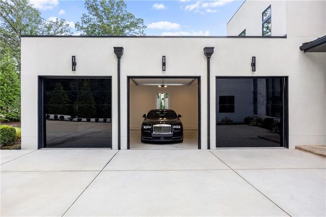 1105 Moores Mill NW Road, Atlanta, GA 30327