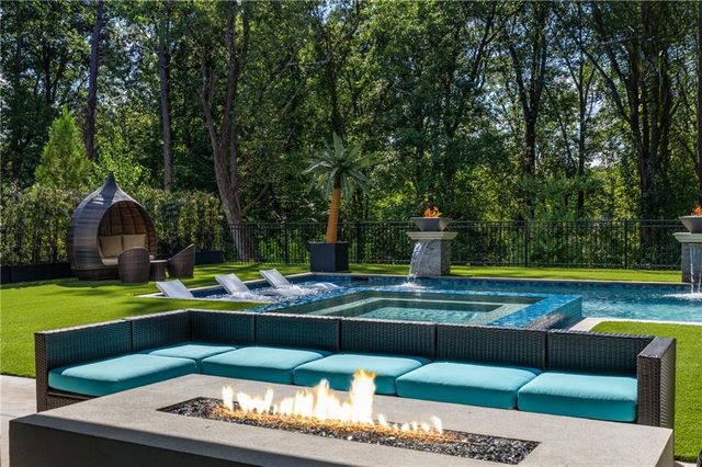 1105 Moores Mill NW Road, Atlanta, GA 30327