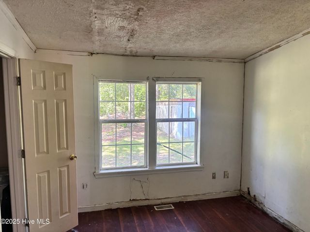 298 Foxwood Trail Trail, New Bern, NC 28560