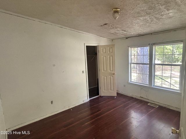 298 Foxwood Trail Trail, New Bern, NC 28560