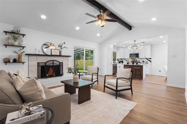 406 Brian Drive, Grand Prairie, TX 75052