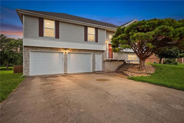 14512 Bristol Avenue, Grandview, MO 64030
