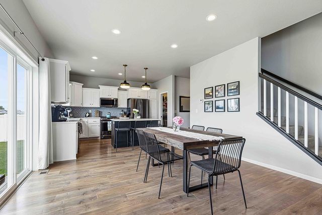 6363 S 54th Avenue S, Fargo, ND 58104