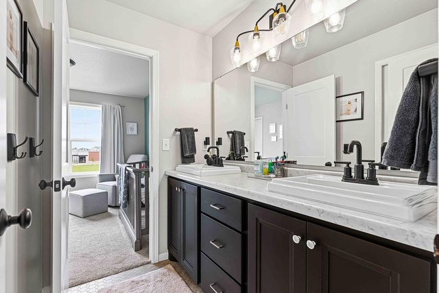 6363 S 54th Avenue S, Fargo, ND 58104